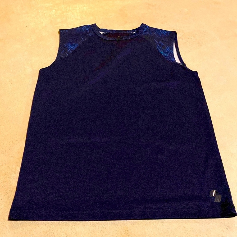 Place sport tank top XXL• 16